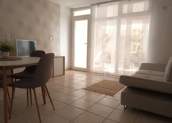 Natalija Apartment Privlaka (Zadar)
